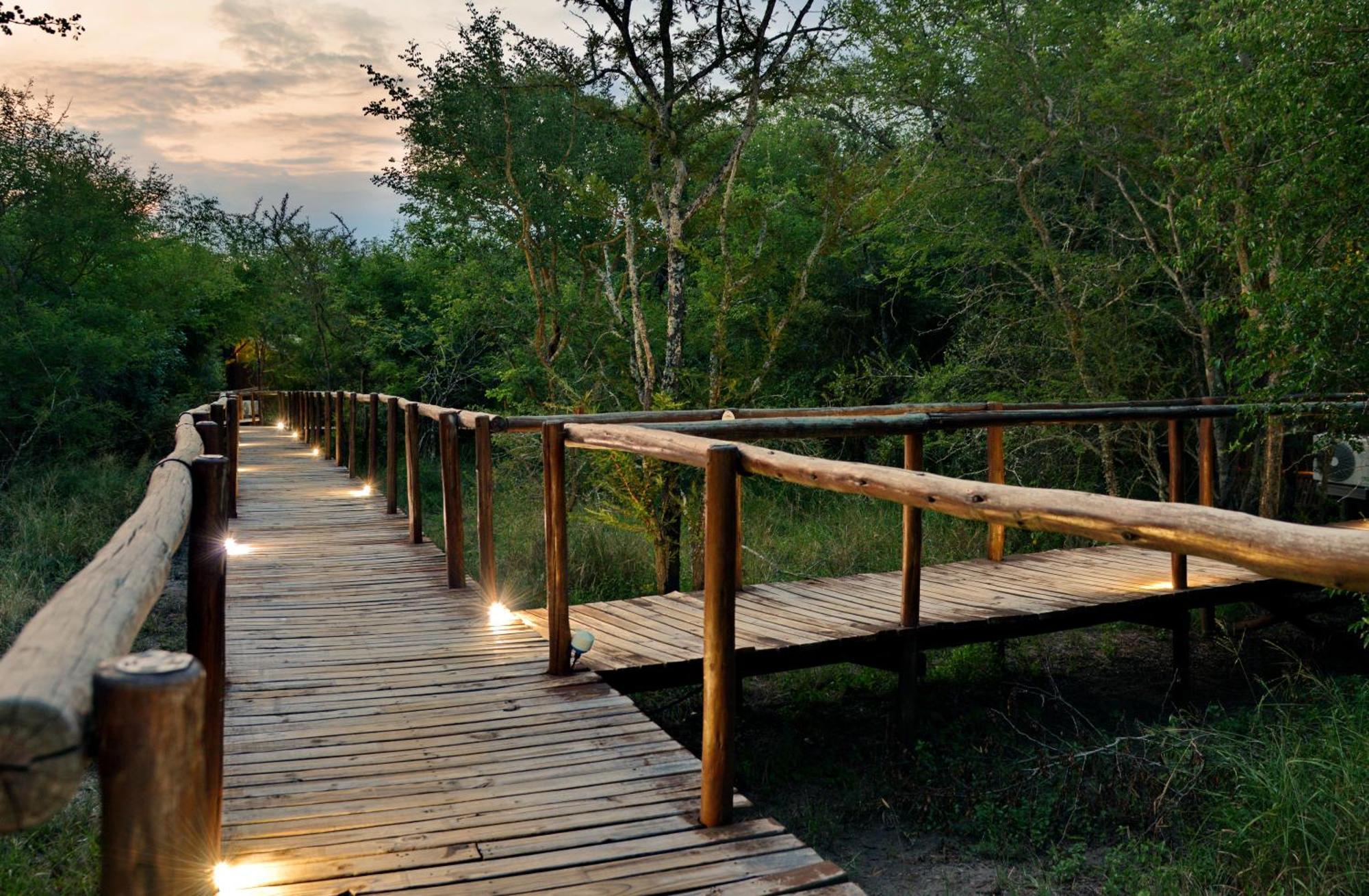 Kruger Safari Lodge Riserva di Caccia Manyeleti Esterno foto